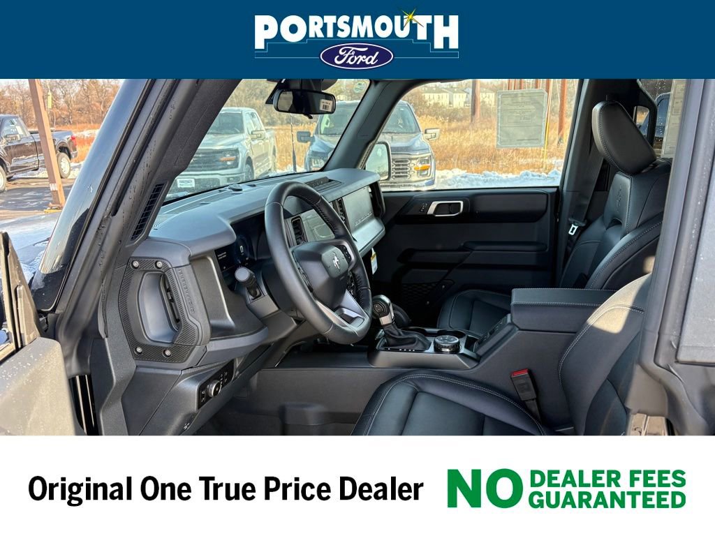 New 2025 Ford Bronco Badlands image 3