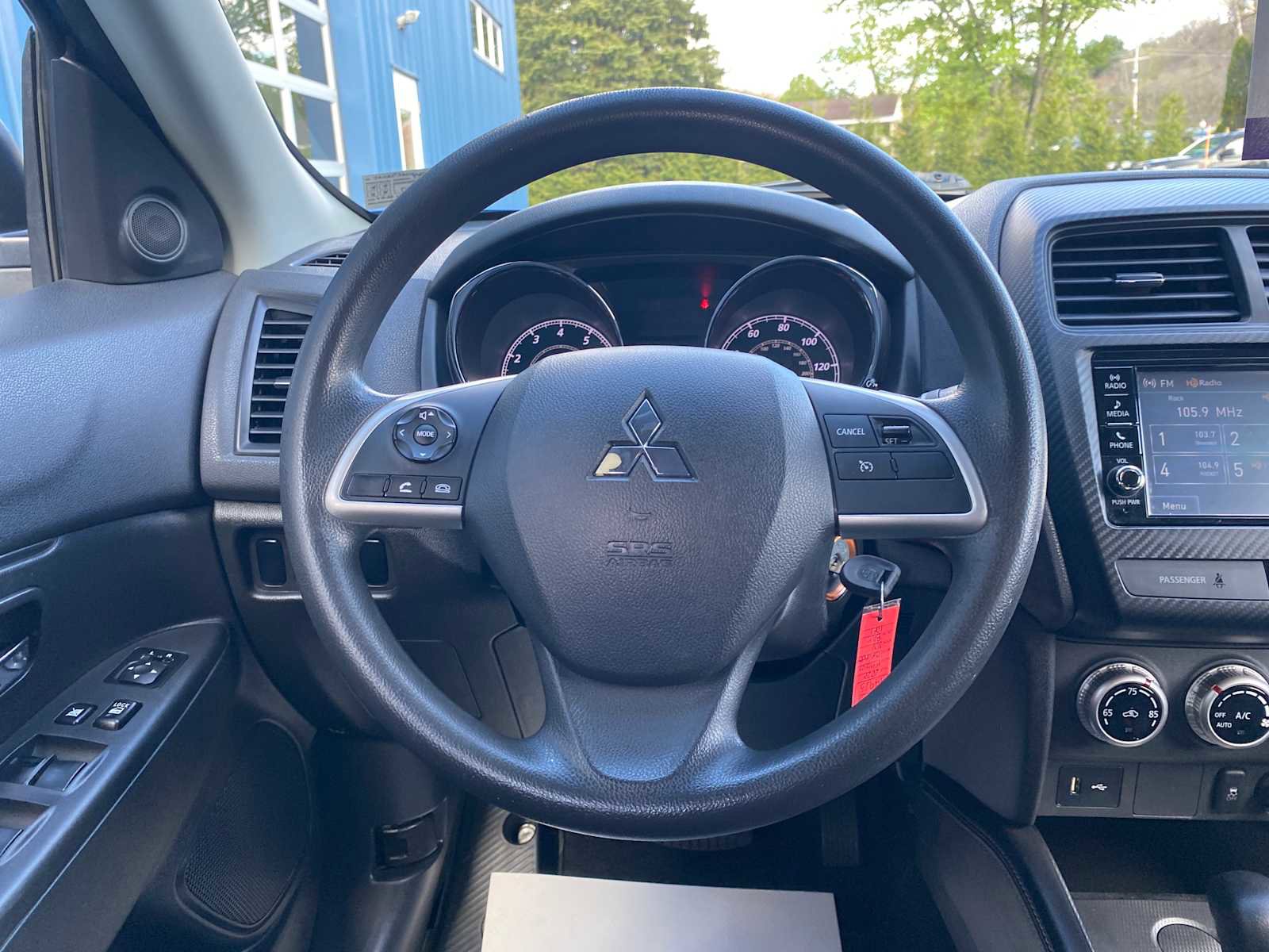 Used 2020 Mitsubishi Outlander Sport ES FWD image 16