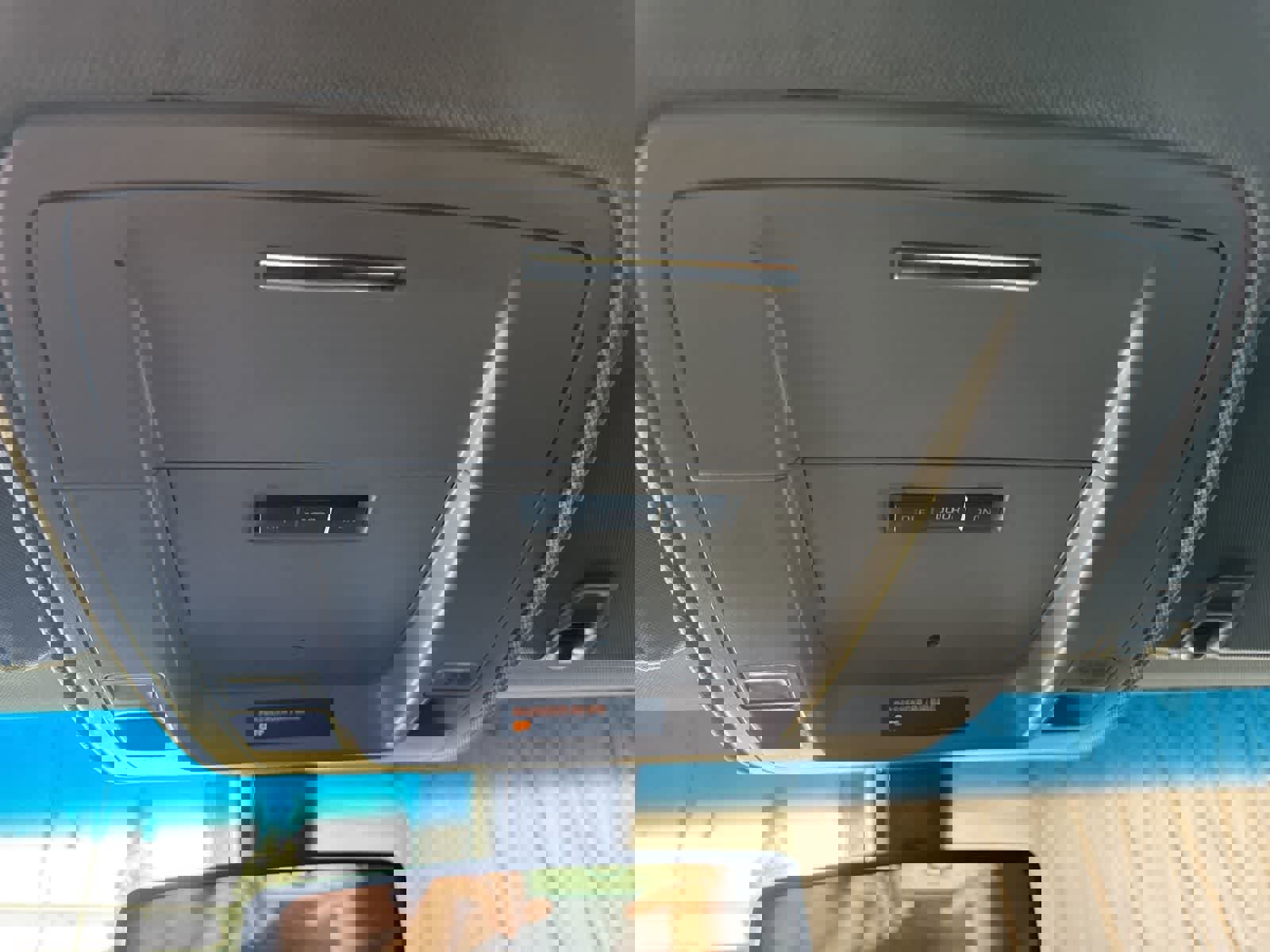 Used 2015 Chevrolet Tahoe LS RWD image 27