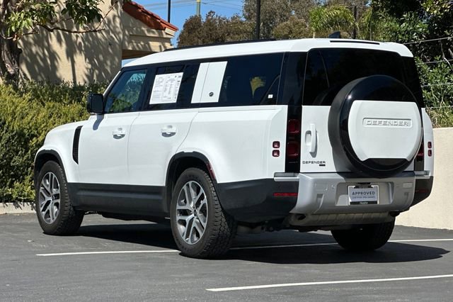 Used 2023 Land Rover Defender 130 SE image 3