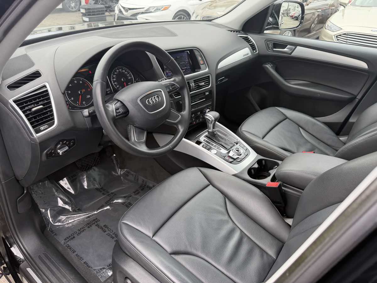 Used 2015 Audi Q5 2.0T Premium Plus w/ Technology Package AWD/4WD image 11