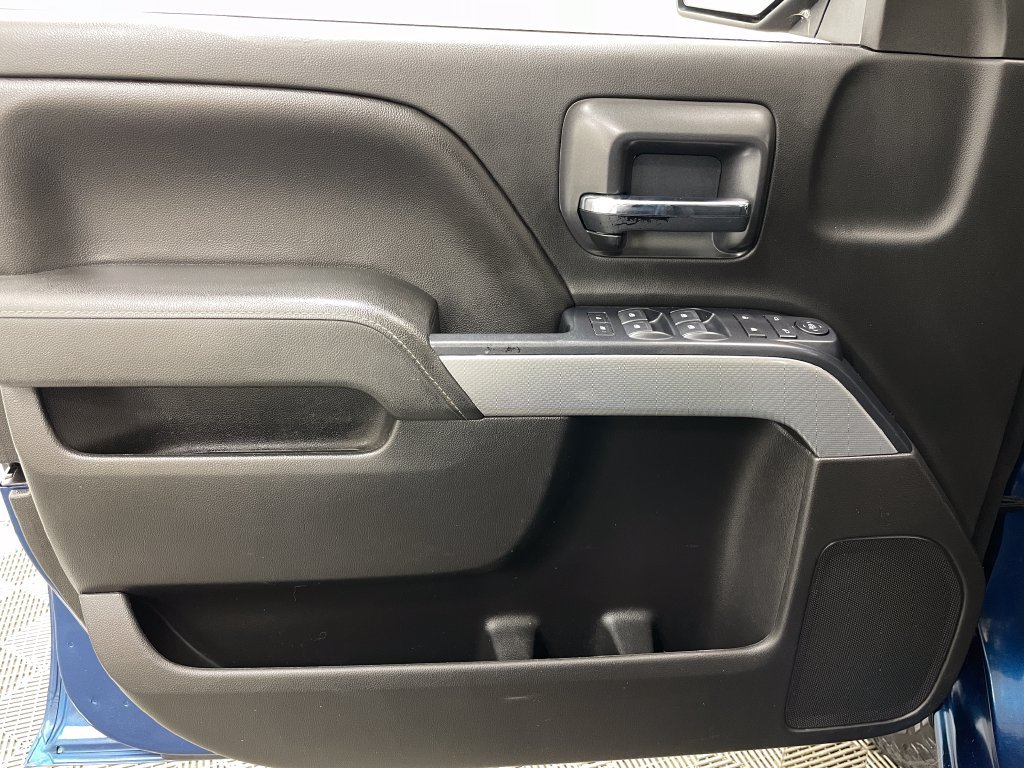 Used 2019 Chevrolet Silverado 1500 LT w/ All Star Edition AWD/4WD image 22