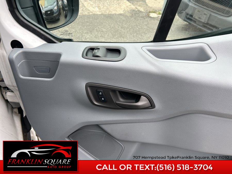 Used 2016 Ford Transit 150 XLT image 26