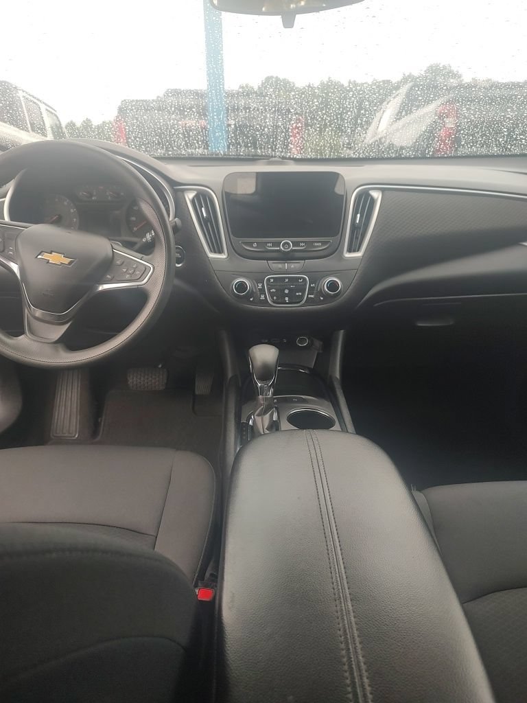 Used 2024 Chevrolet Malibu LT FWD image 6