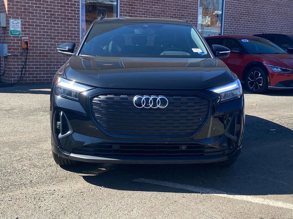 Used 2024 Audi Q4 e-tron Premium w/ Convenience Package image 5