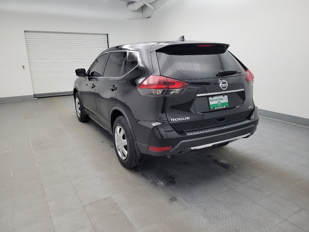 Used 2018 Nissan Rogue S image 5