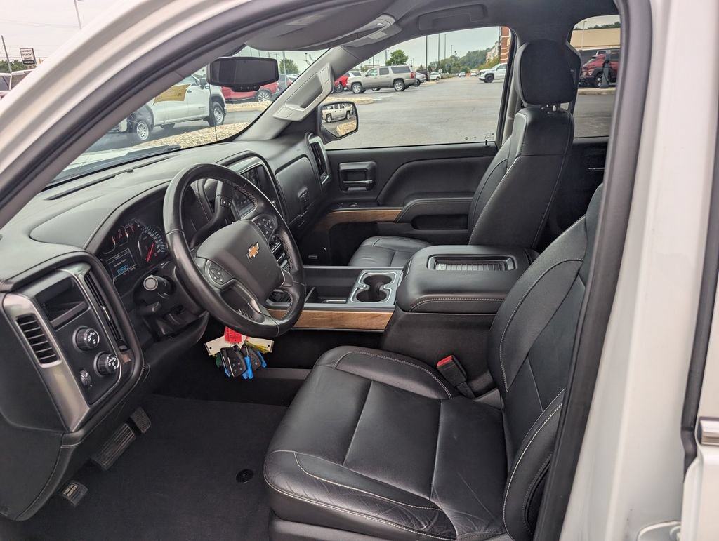 Used 2018 Chevrolet Silverado 1500 LTZ w/ Sport Package AWD/4WD image 15