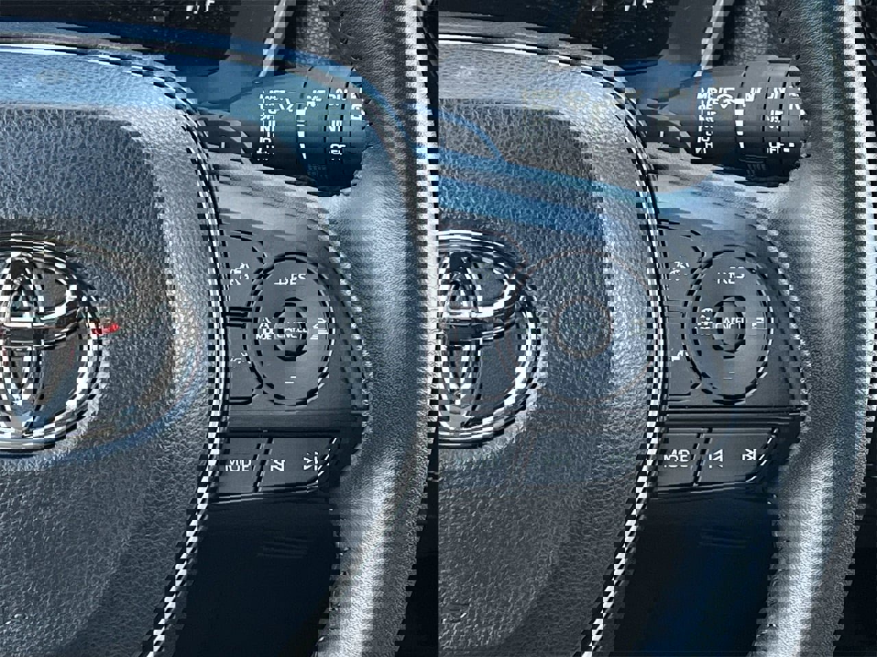 Used 2023 Toyota Corolla XSE image 14