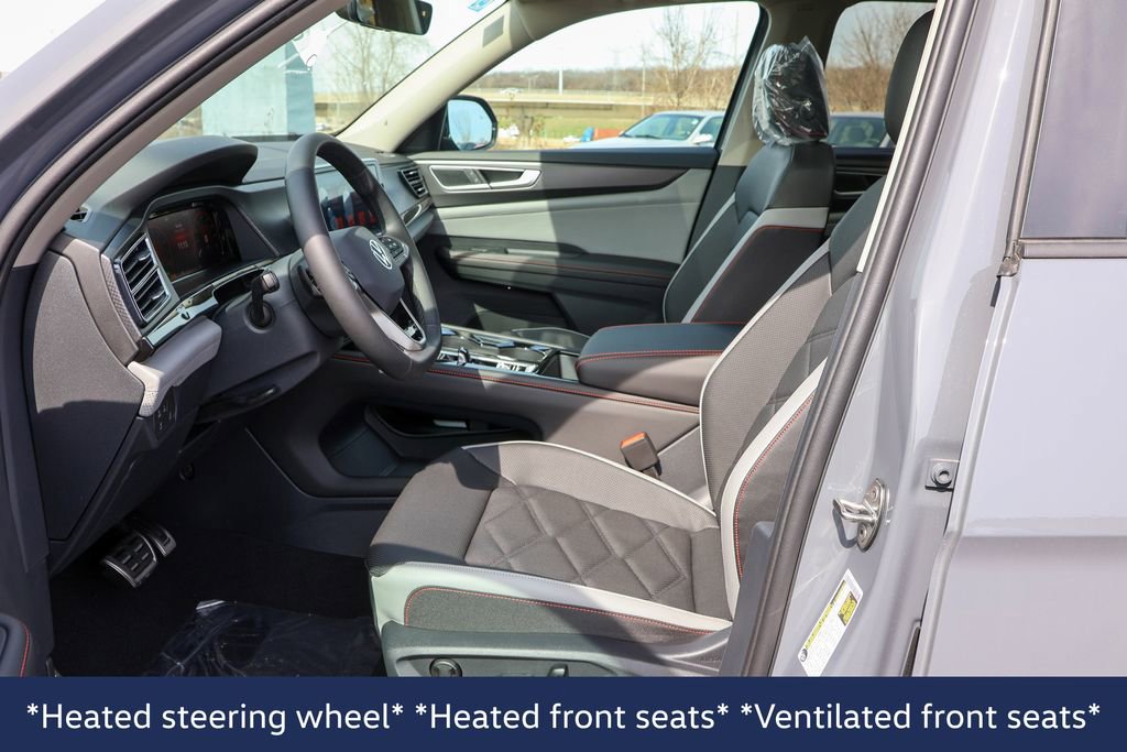 New 2025 Volkswagen Atlas Peak Edition SE image 6