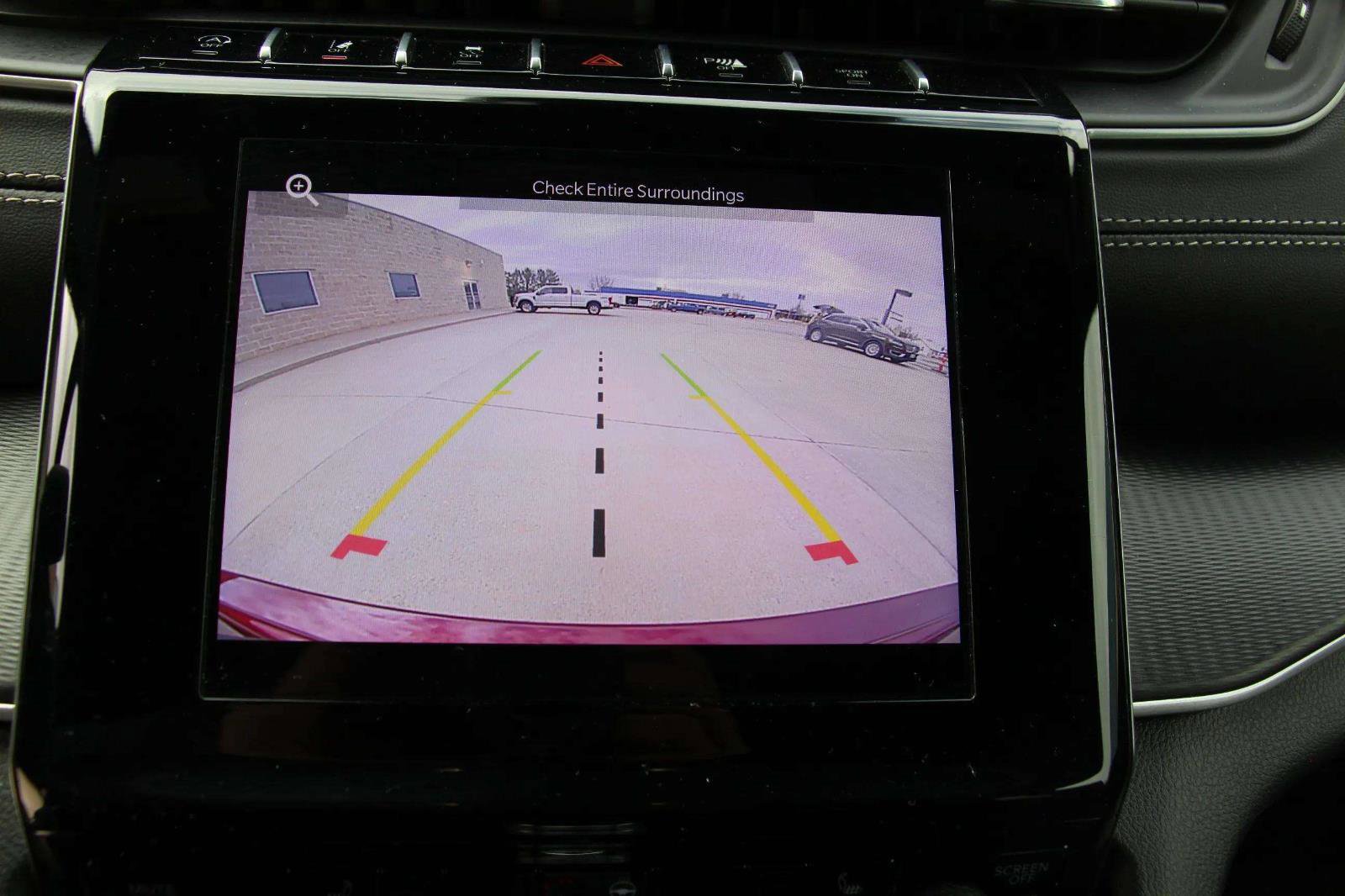 Used 2025 Jeep Grand Cherokee Altitude image 18
