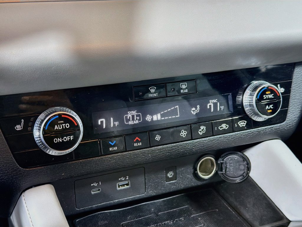 Used 2022 Mitsubishi Outlander SEL AWD/4WD image 17