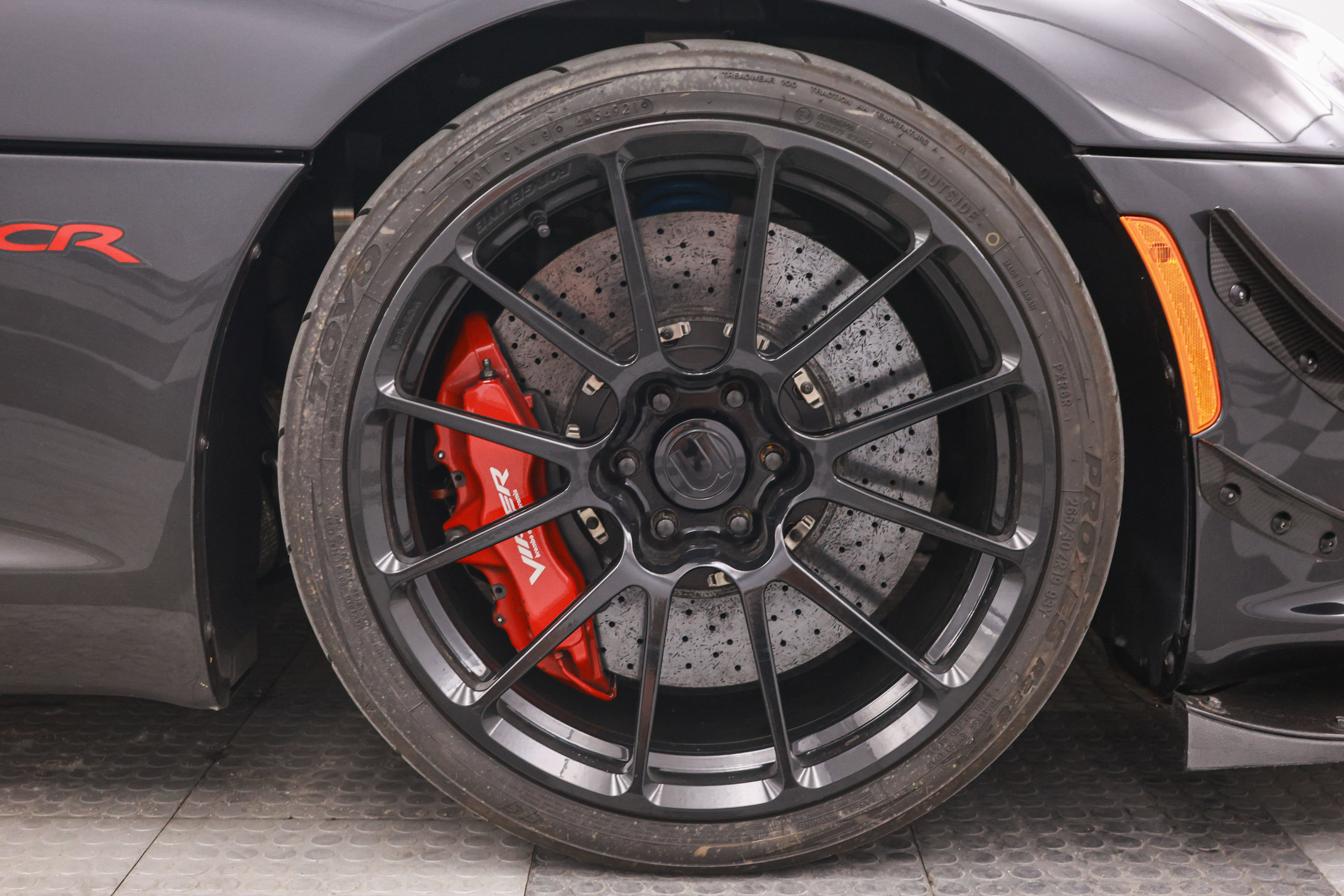Used 2017 Dodge Viper ACR w/ Extreme Aero Package RWD image 19