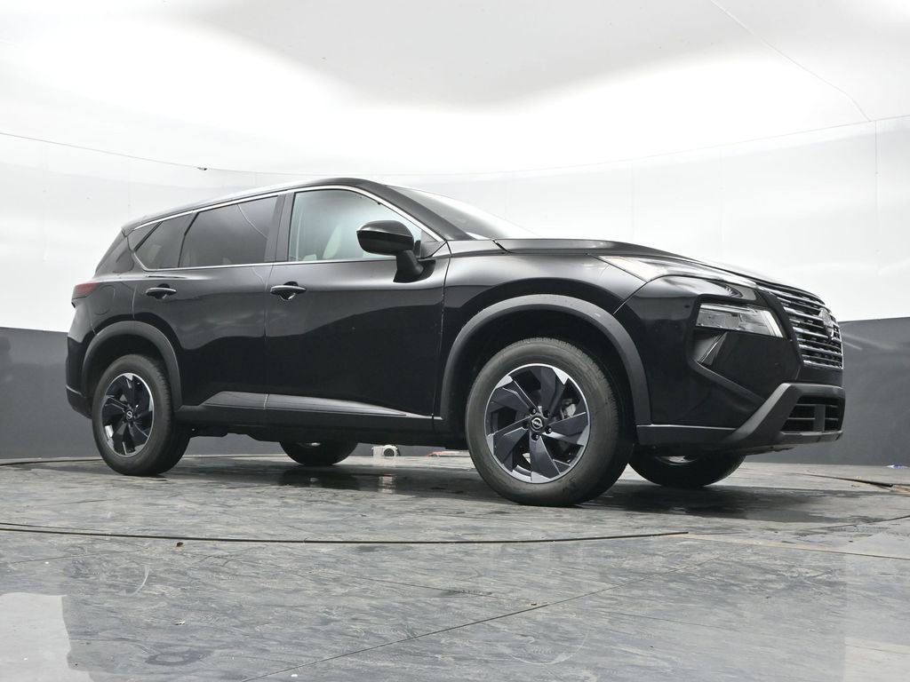Used 2025 Nissan Rogue SV AWD/4WD image 43