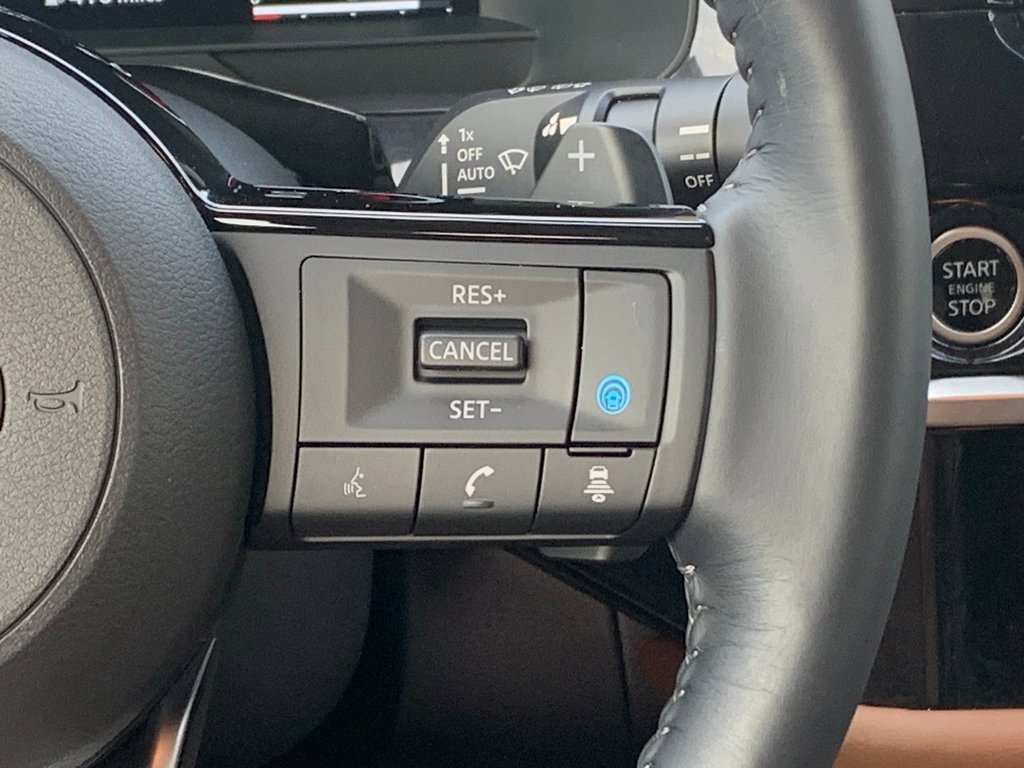 Used 2024 Nissan Pathfinder Platinum w/ Cargo Package image 13