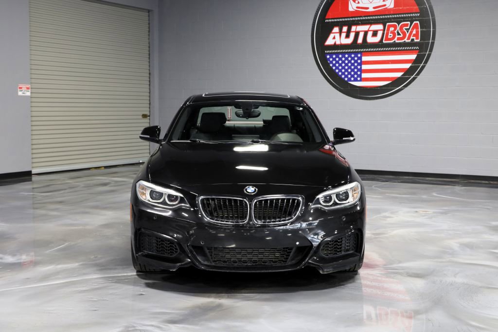 Used 2016 BMW M235i Coupe RWD image 2