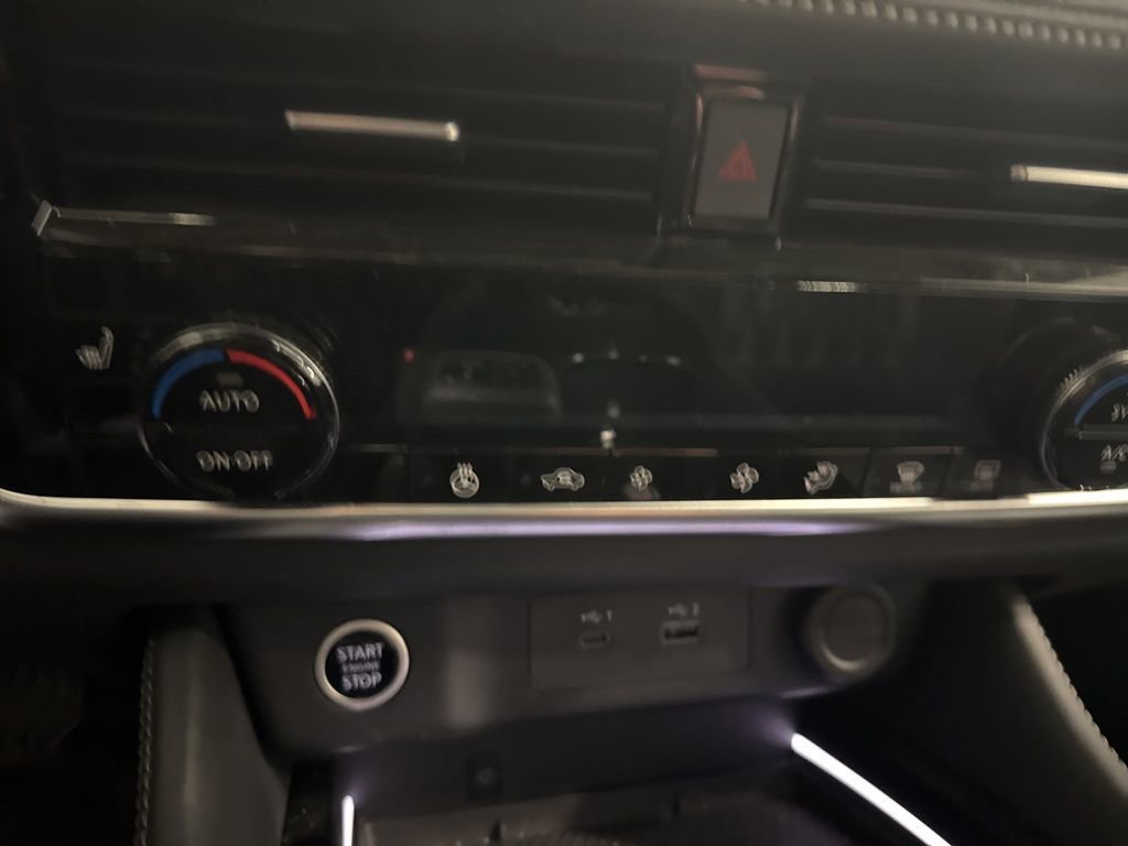 Certified 2023 Nissan Rogue Platinum image 12