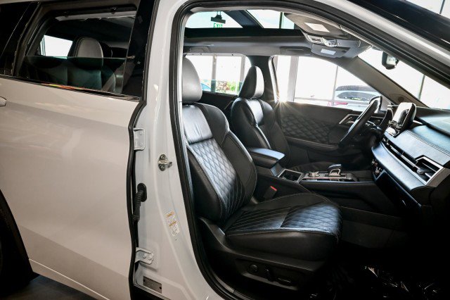 Used 2023 Mitsubishi Outlander SEL 40th Anniversary image 31