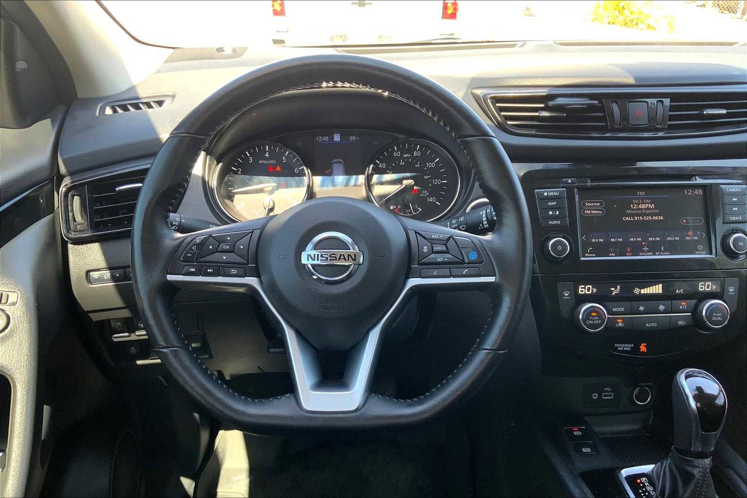 Used 2022 Nissan Rogue Sport SL image 9