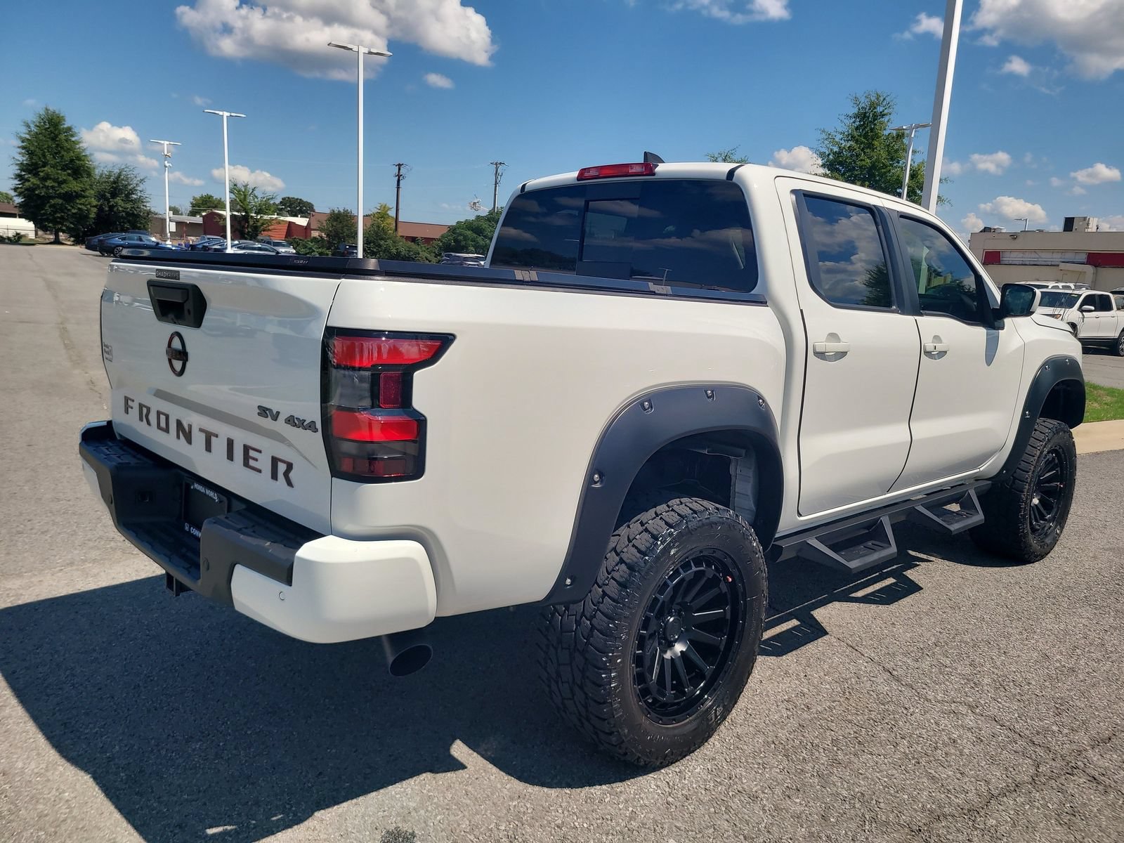Used 2023 Nissan Frontier SV w/ SV Convenience Package AWD/4WD image 3