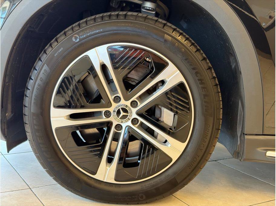 Used 2023 Mercedes-Benz EQE 350+ SUV image 9