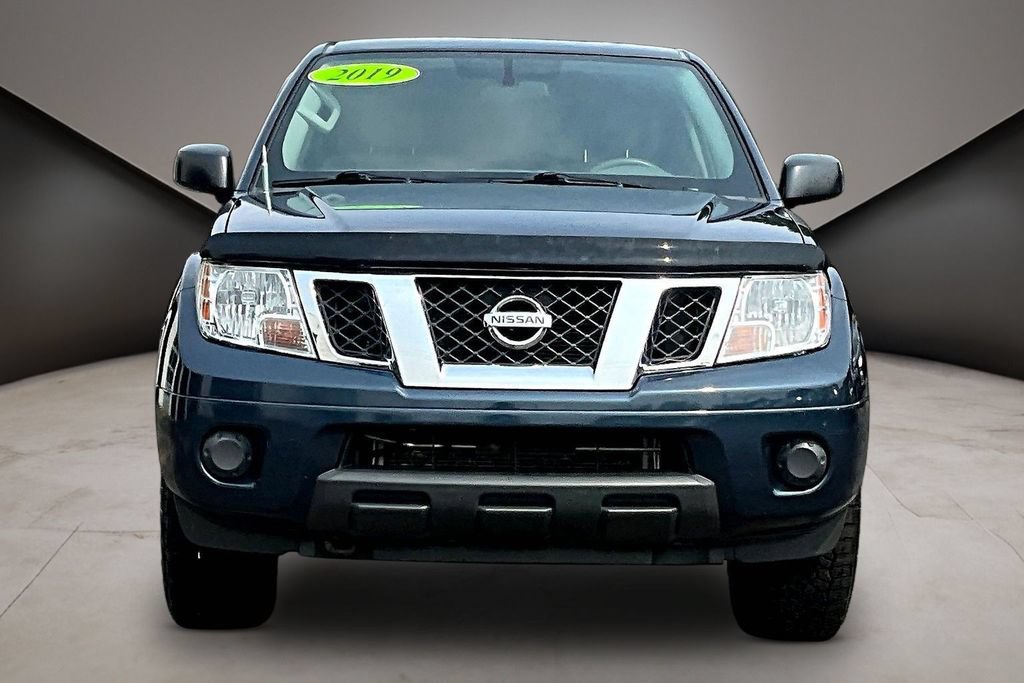 Used 2019 Nissan Frontier SV AWD/4WD image 2