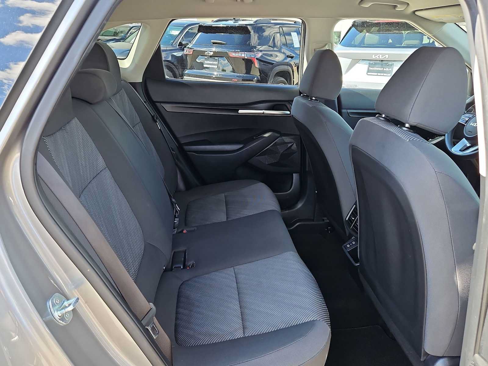 Certified 2024 Kia Seltos LX AWD/4WD image 17