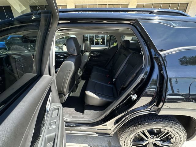 Used 2024 GMC Terrain AT4 w/ Tech Package AWD/4WD image 28