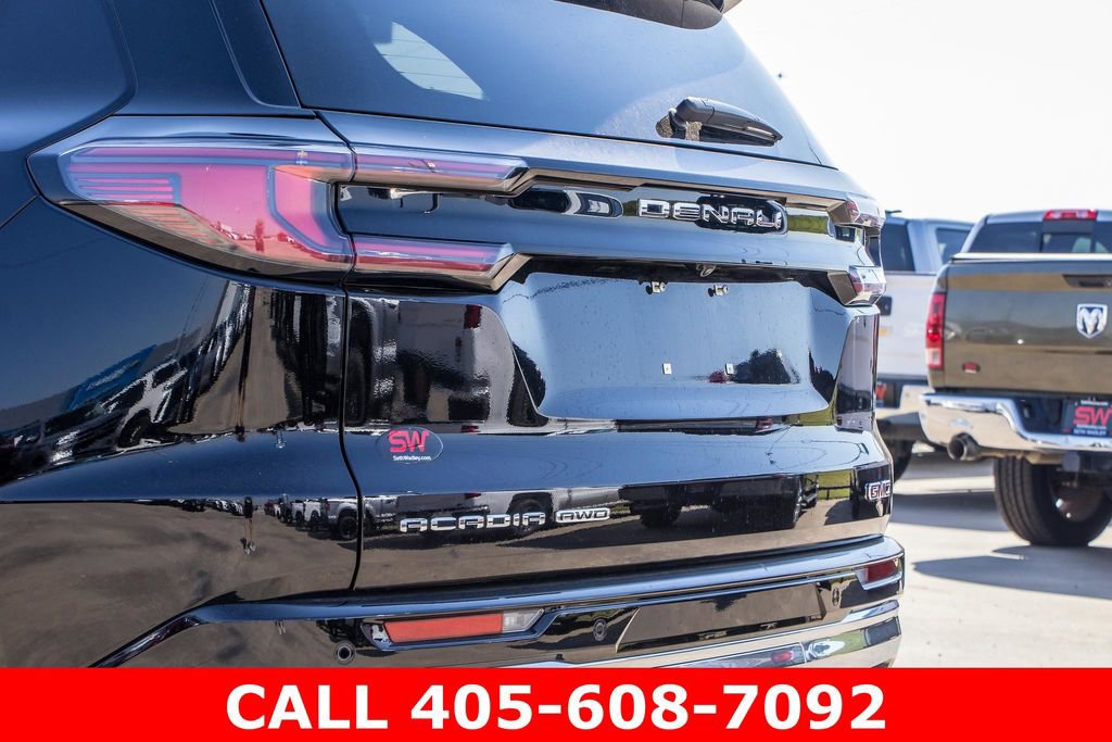 Used 2024 GMC Acadia Denali w/ Super Cruise Package image 5