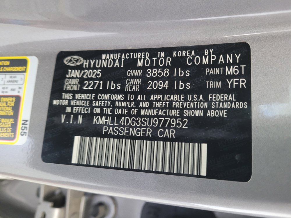 Used 2025 Hyundai Elantra SE FWD image 33