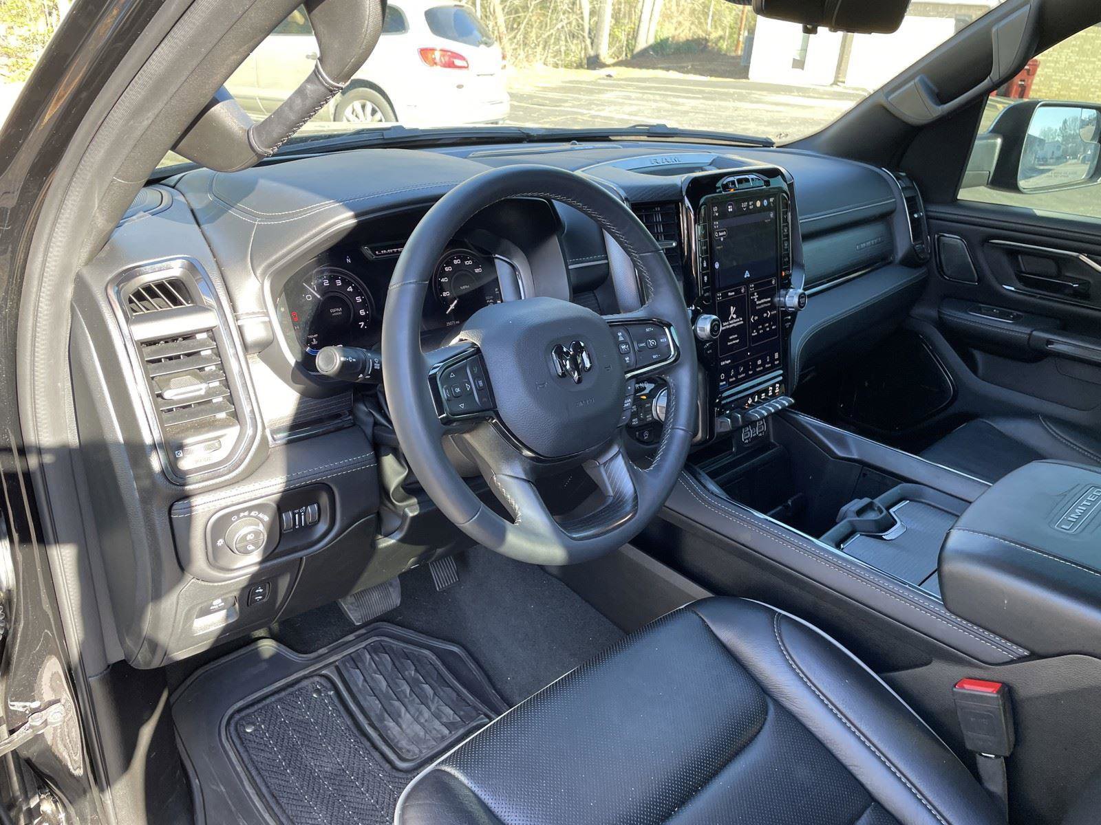 Used 2024 RAM 1500 Limited image 12