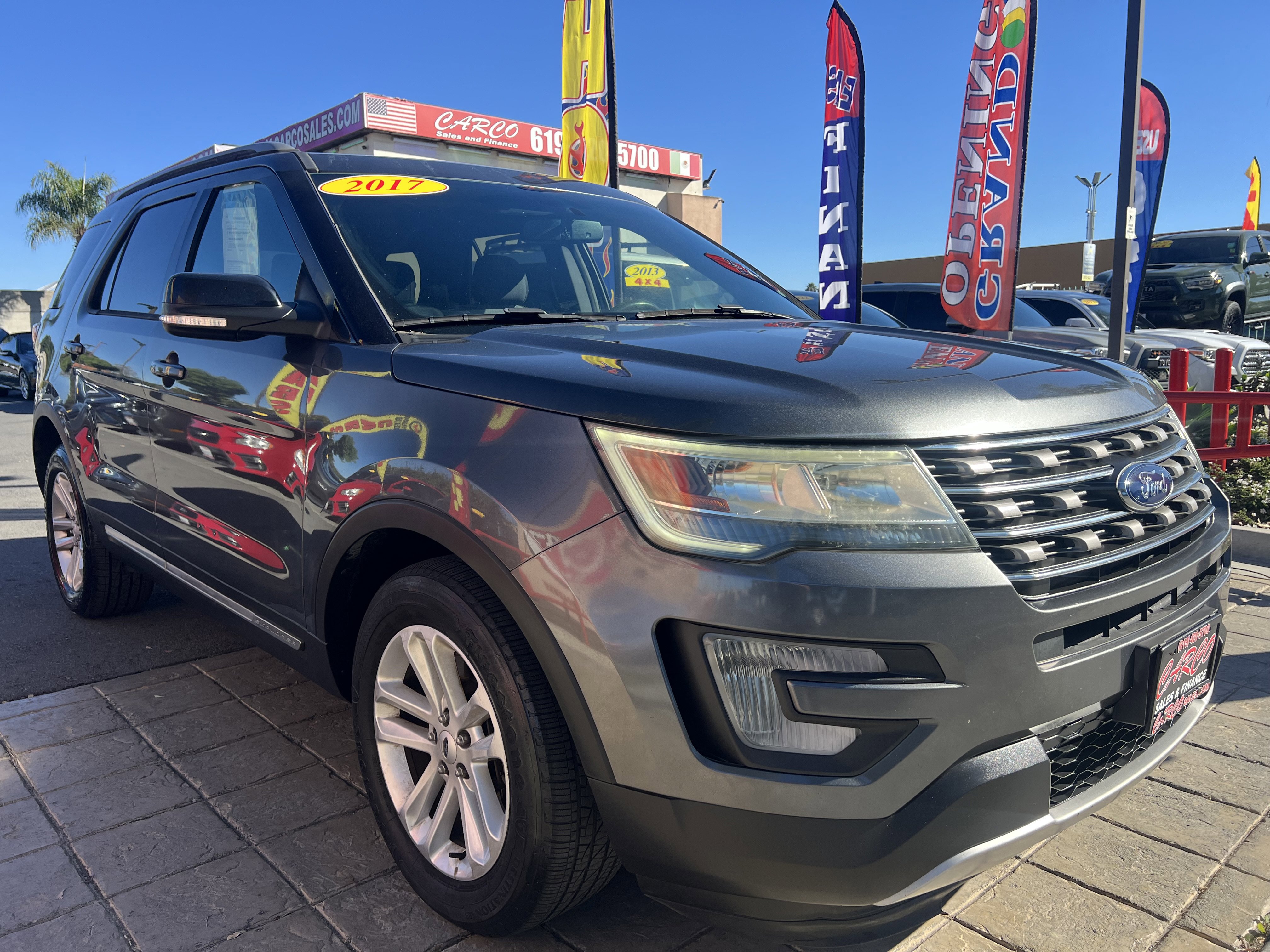 Used 2017 Ford Explorer XLT w/ Equipment Group 201A image 1