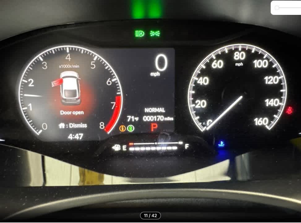 Used 2025 Honda Civic Sport image 3