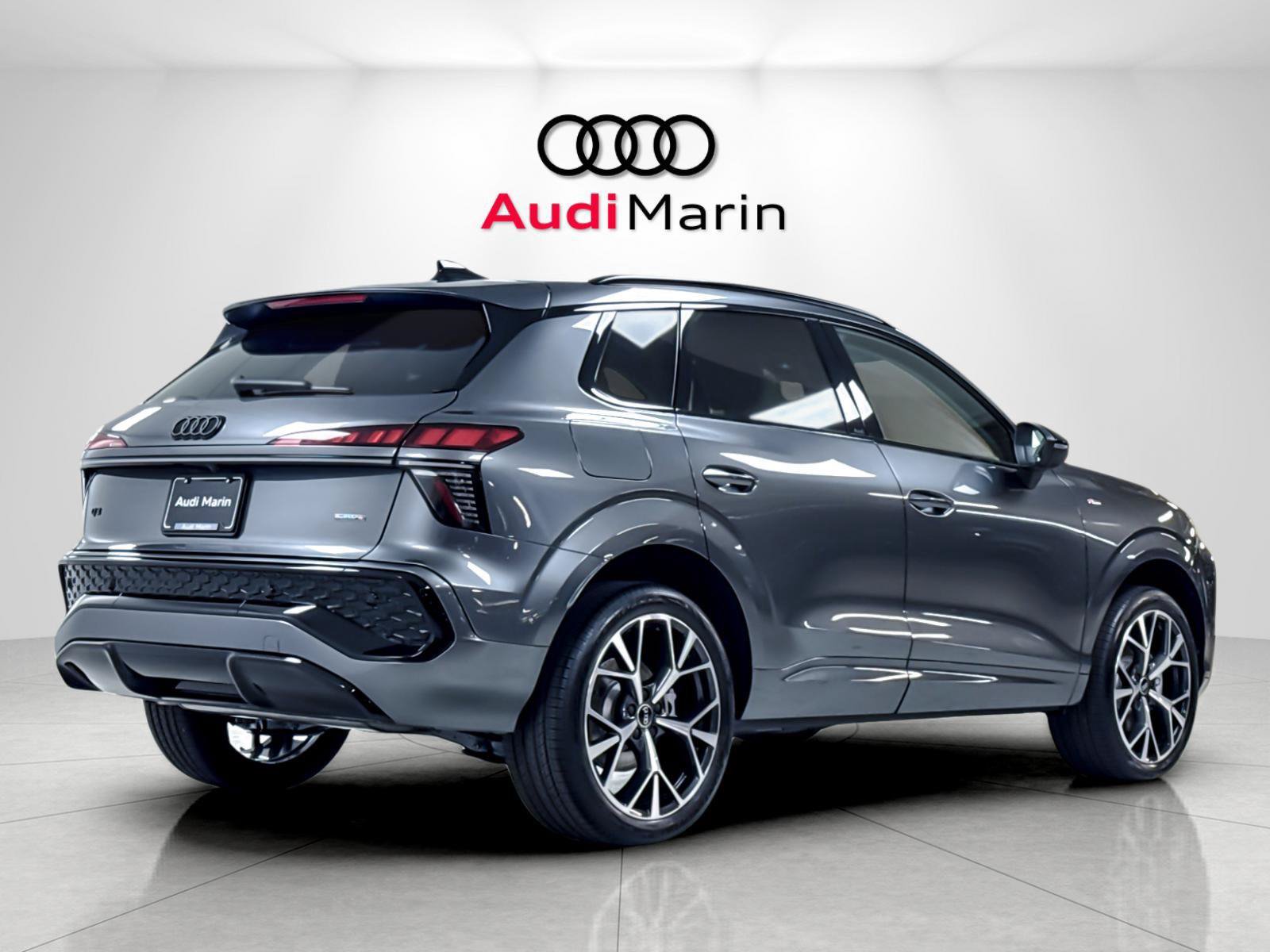 New 2026 Audi Q3 quattro 2.0T AWD/4WD image 5