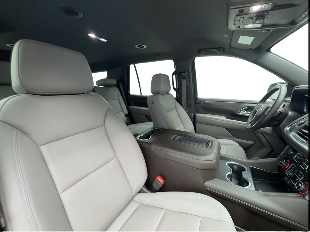 Used 2023 Chevrolet Tahoe Z71 w/ Luxury Package AWD/4WD image 35