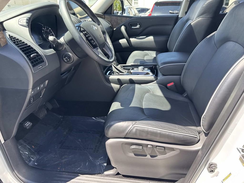 Certified 2024 INFINITI QX80 Premium Select w/ Cargo Package image 16