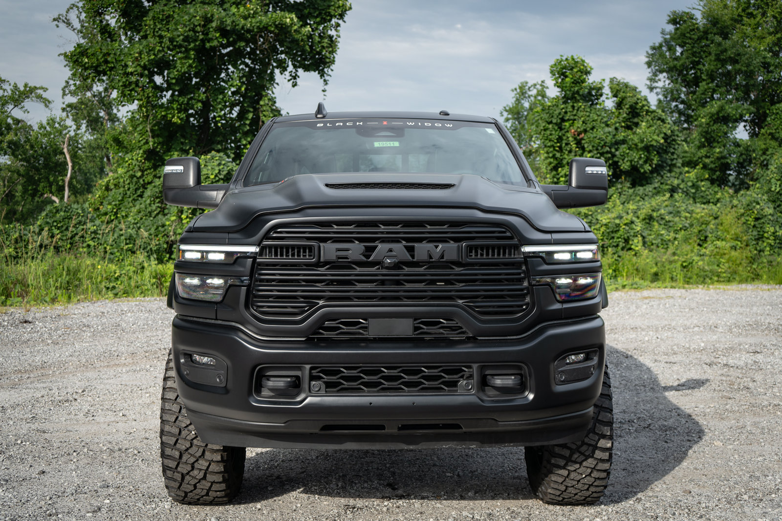 New 2026 RAM 2500 Laramie w/ Night Edition AWD/4WD image 8