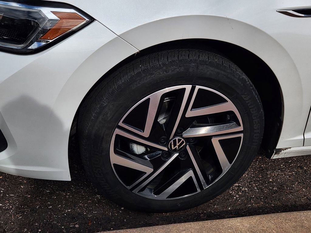 Used 2022 Volkswagen Jetta SEL image 9