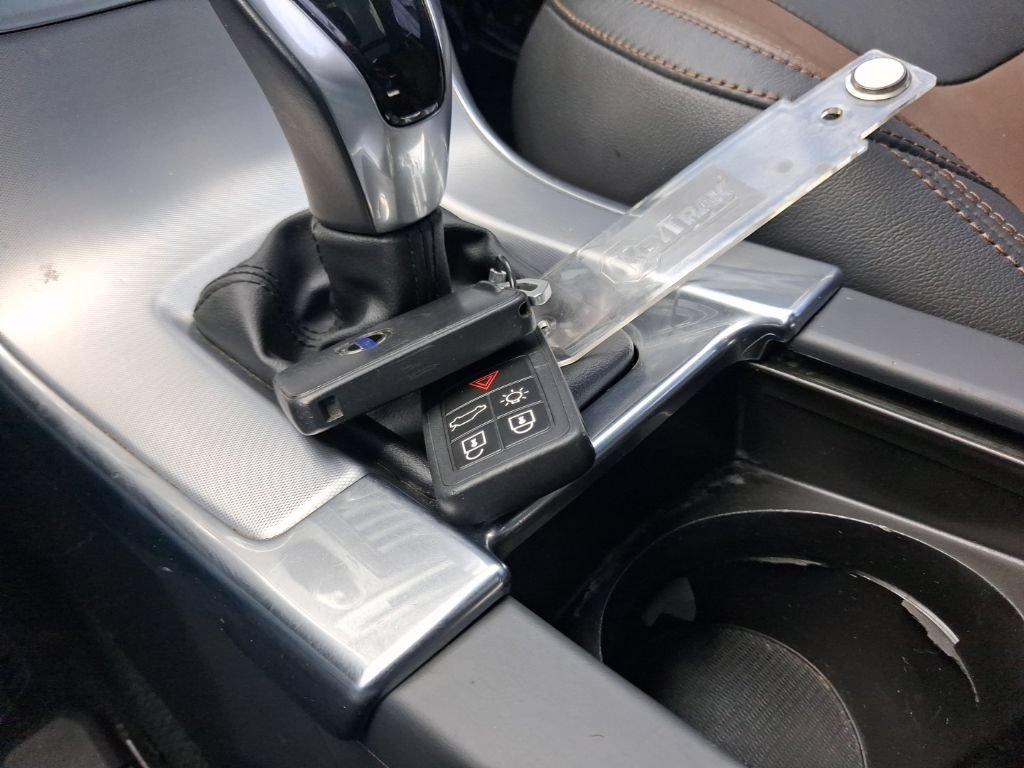 Used 2017 Volvo XC60 T5 Dynamic w/ Preferred Option Package FWD image 22