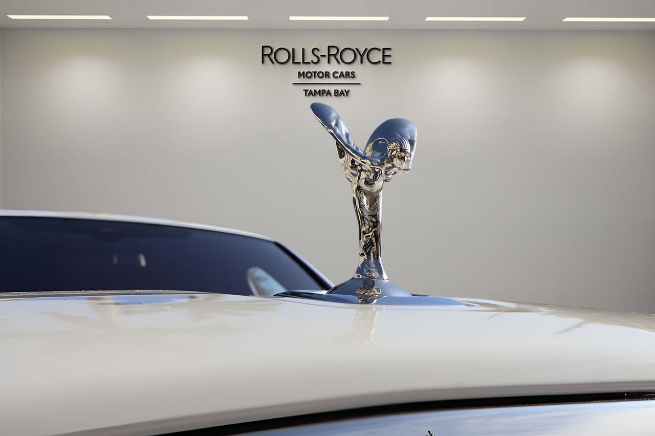 New 2026 Rolls-Royce Cullinan image 10