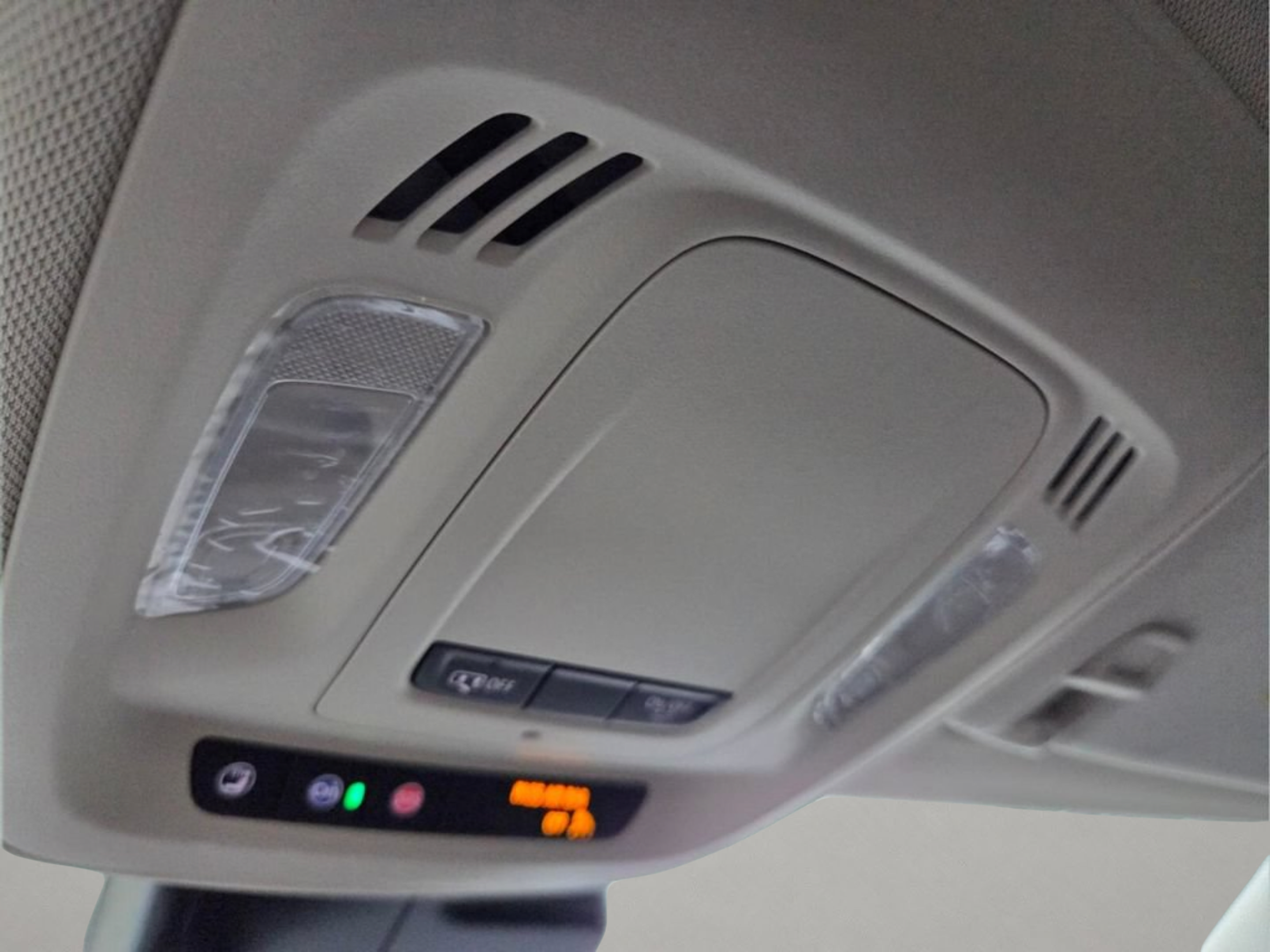 Used 2023 Buick Envision Essence FWD image 31