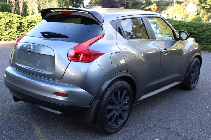 Used 2013 Nissan Juke SL w/ Midnight Edition AWD/4WD image 3