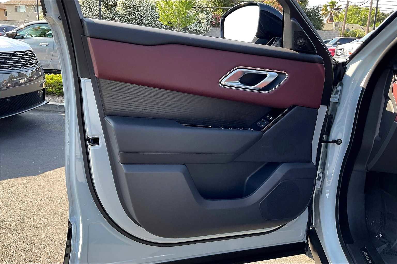 New 2026 Land Rover Range Rover Velar Autobiography image 24