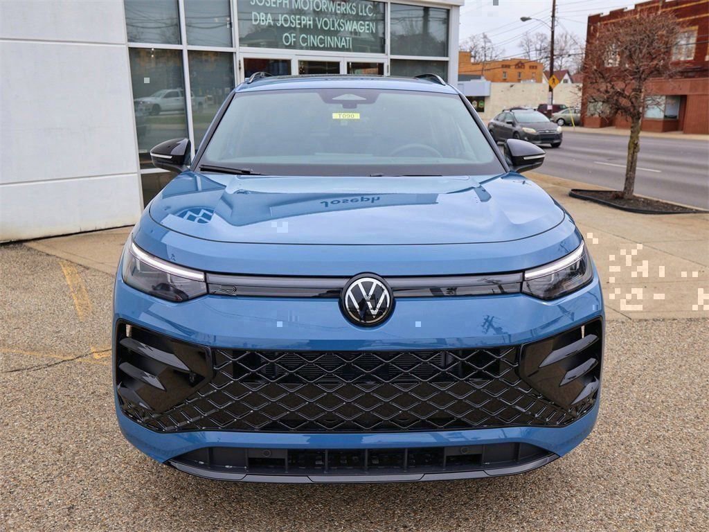 New 2026 Volkswagen Tiguan SE R-Line AWD/4WD image 8