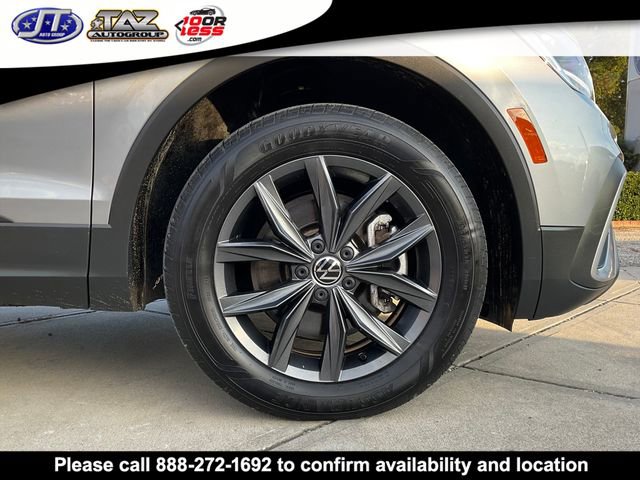 Used 2022 Volkswagen Tiguan SE image 9