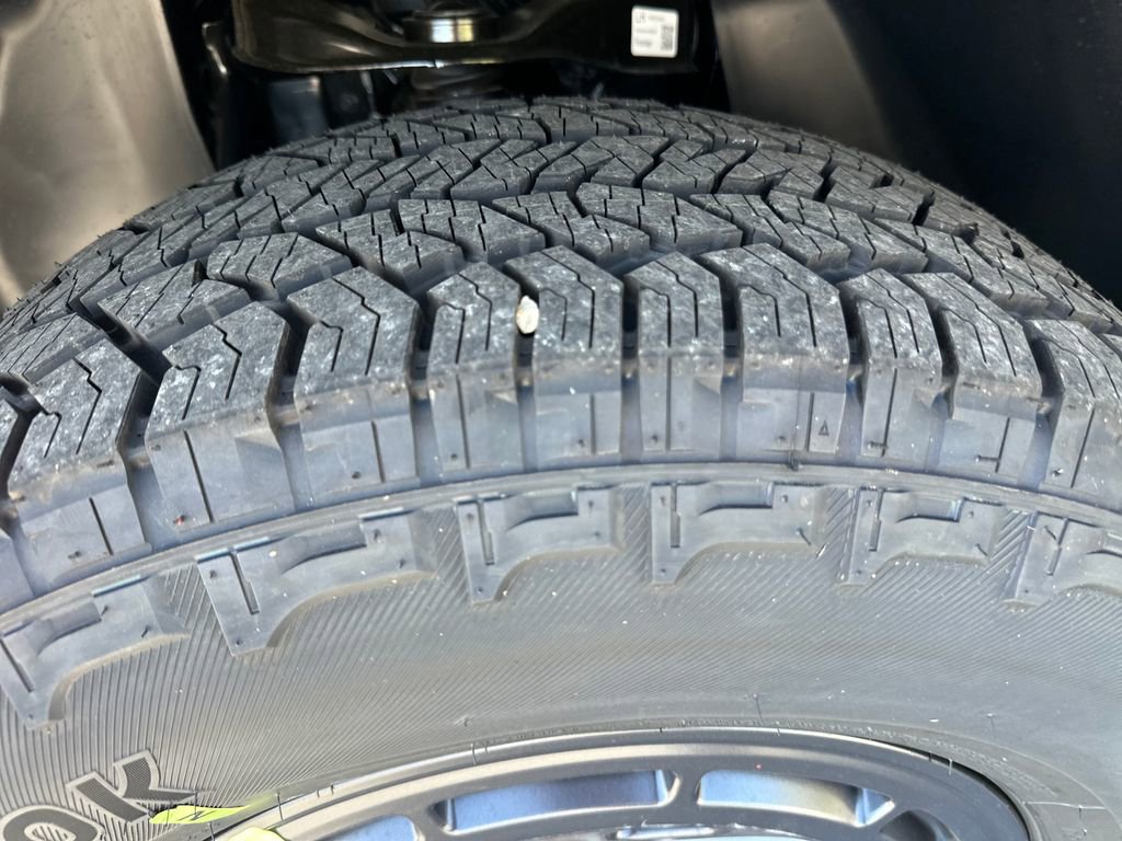 New 2026 Nissan Frontier PRO-4X AWD/4WD image 13