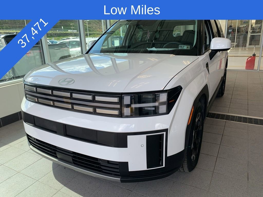 Used 2024 Hyundai Santa Fe SE image 2