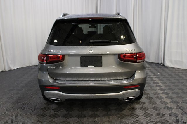 Used 2023 Mercedes-Benz GLB 250 4MATIC image 5