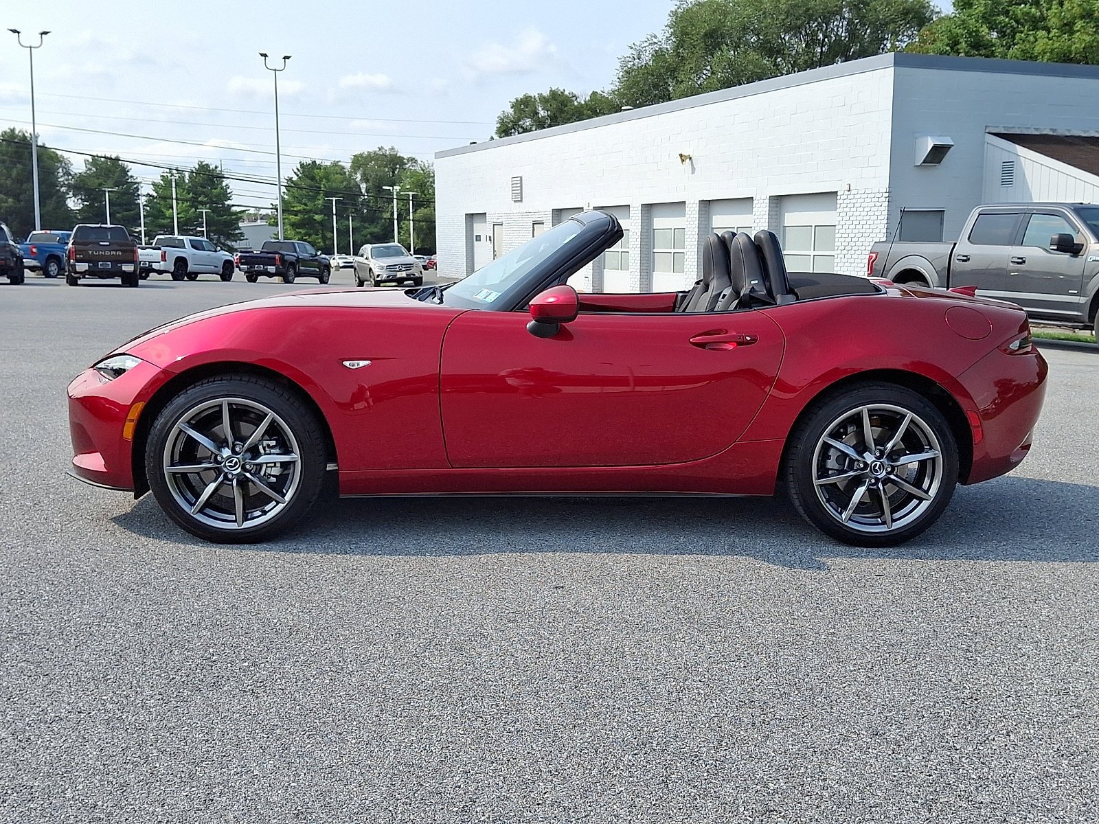 Certified 2021 MAZDA MX-5 Miata Grand Touring RWD image 6