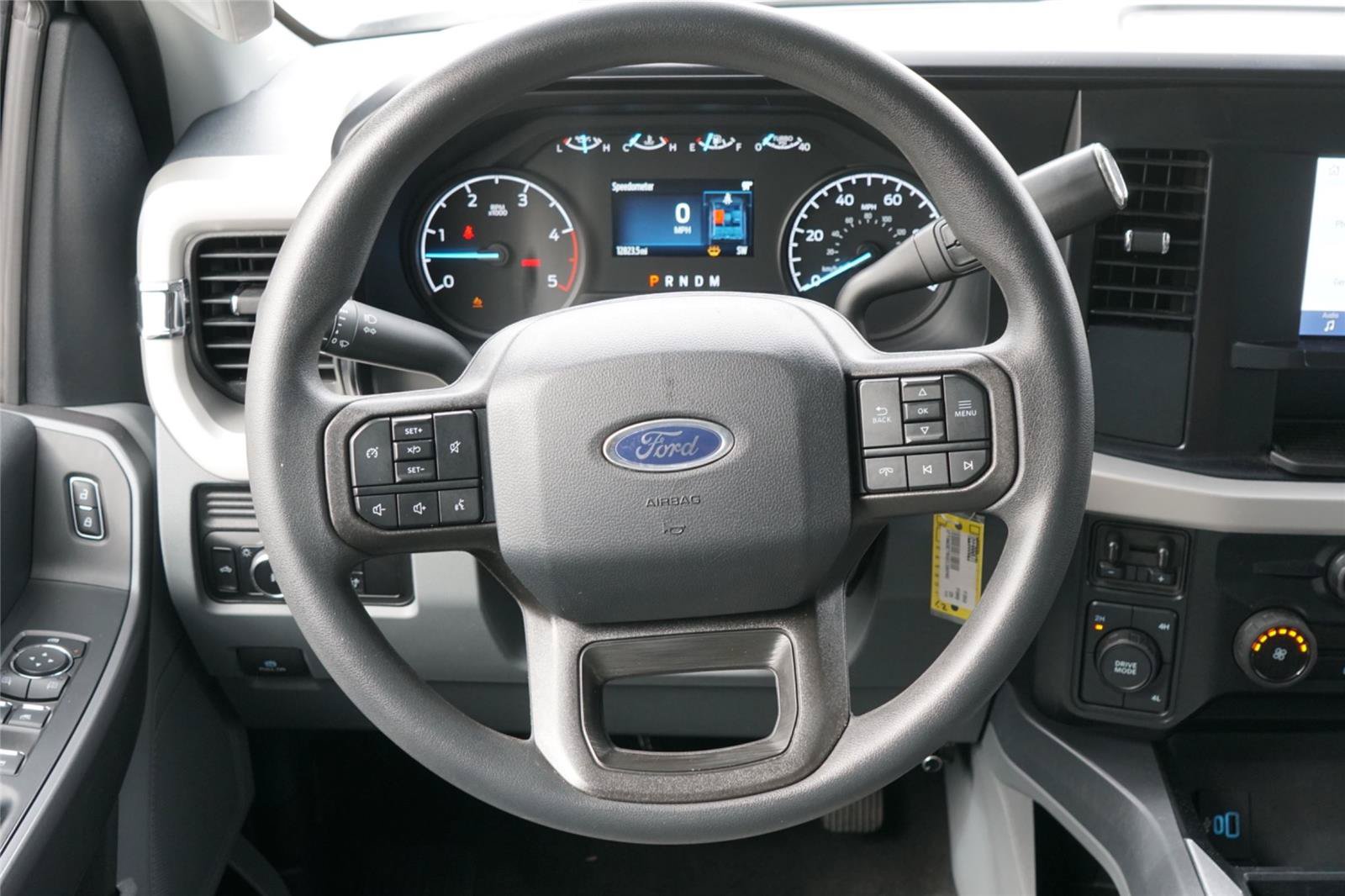 Used 2025 Ford F350 XLT w/ 360-Degree Camera Package AWD/4WD image 26