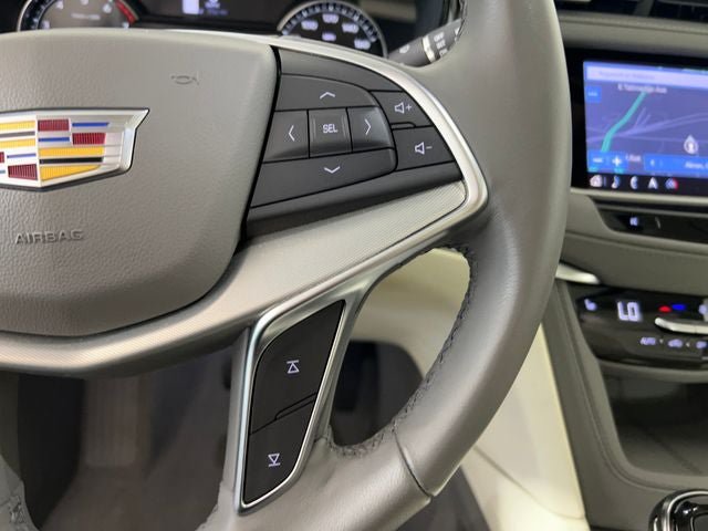 Used 2025 Cadillac XT5 Premium Luxury AWD/4WD image 16